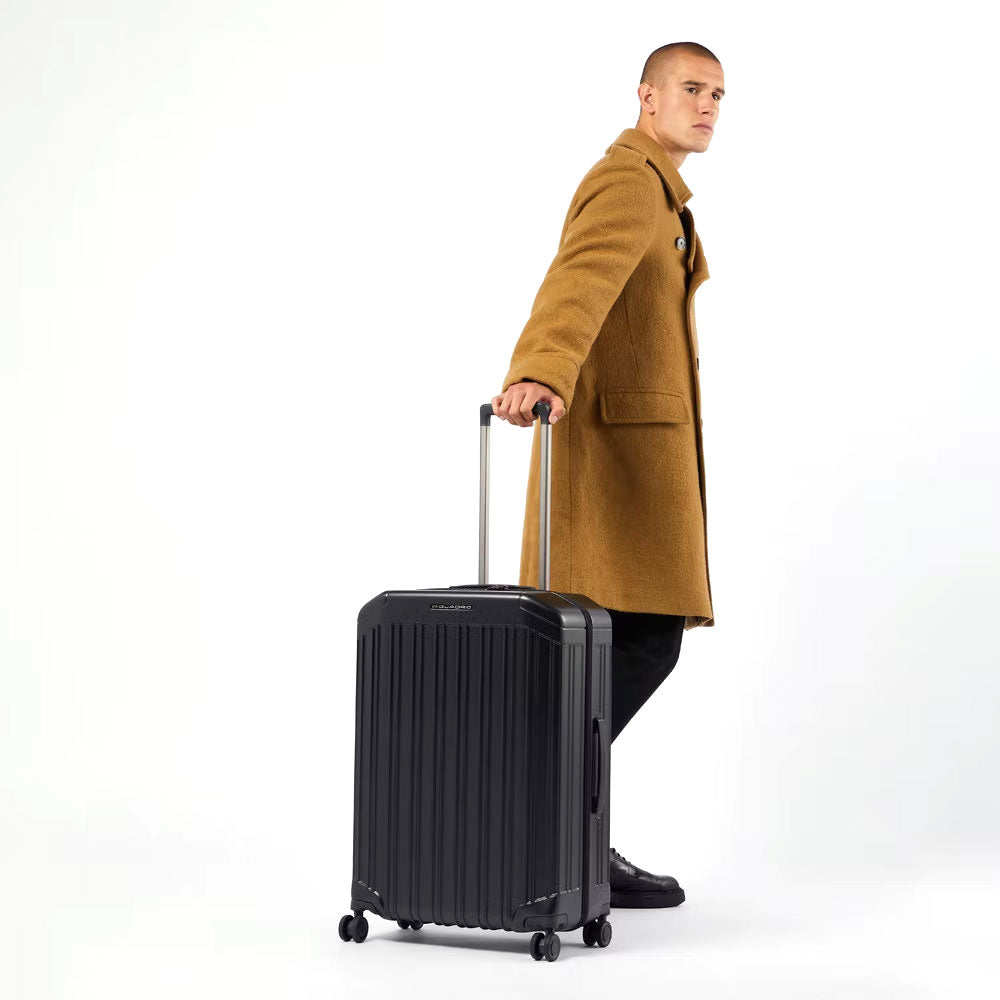 Piquadro PQ-Light polycarbonate medium 4-wheel trolley