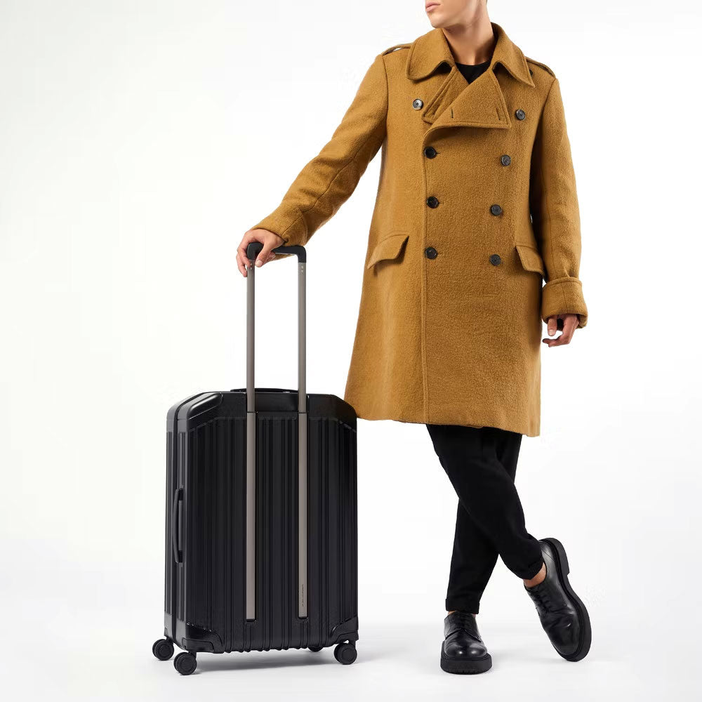Piquadro PQ-Light polycarbonate medium 4-wheel trolley
