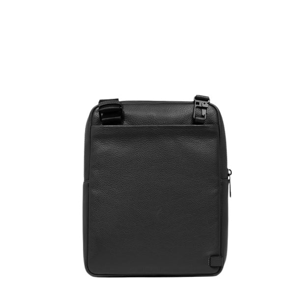 Piquadro men's iPad® shoulder bag in black leather, compact borsello with multiple compartments and adjustable strap.