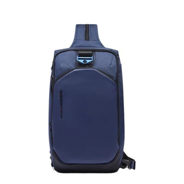 Piquadro PQ-Earth monospalla bag designed for iPad Mini, featuring durable material and compact, stylish design for men.