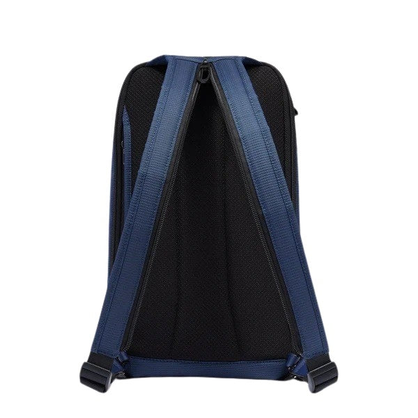 Piquadro monospalla bag with iPad mini pocket, brown leather strap, compact design, suitable for men’s accessories and travel.