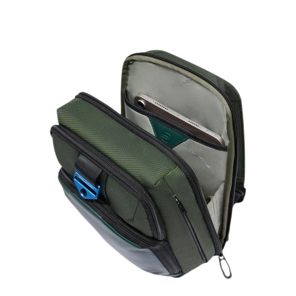 Piquadro monospalla bag for iPad Mini in PQ-Earth material, stylish accessory for men with a sleek design.