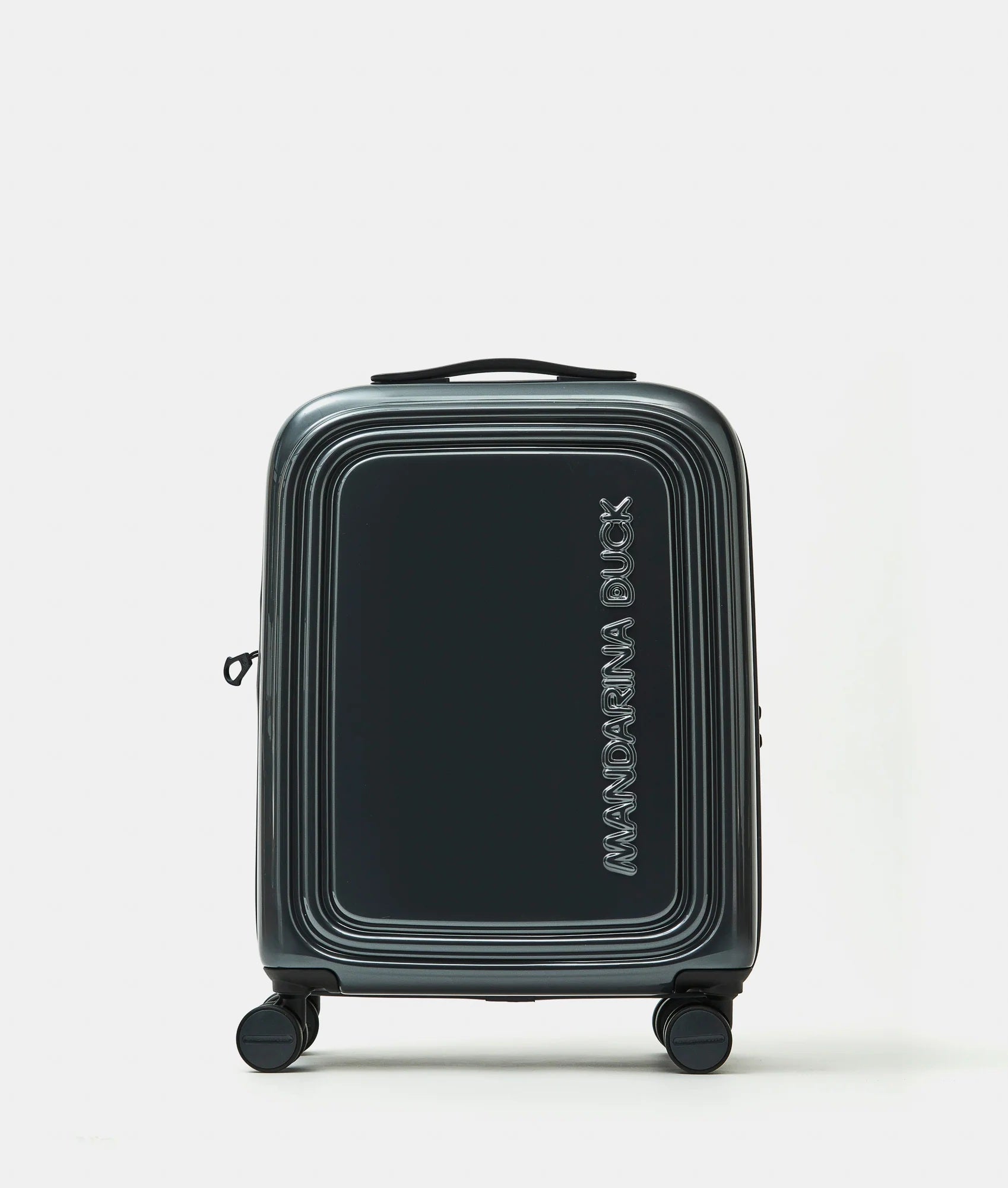 Mandarina Duck Cabin Trolley Logoduck metal luggage tag for travel, unisex accessory with logo branding and sleek design.