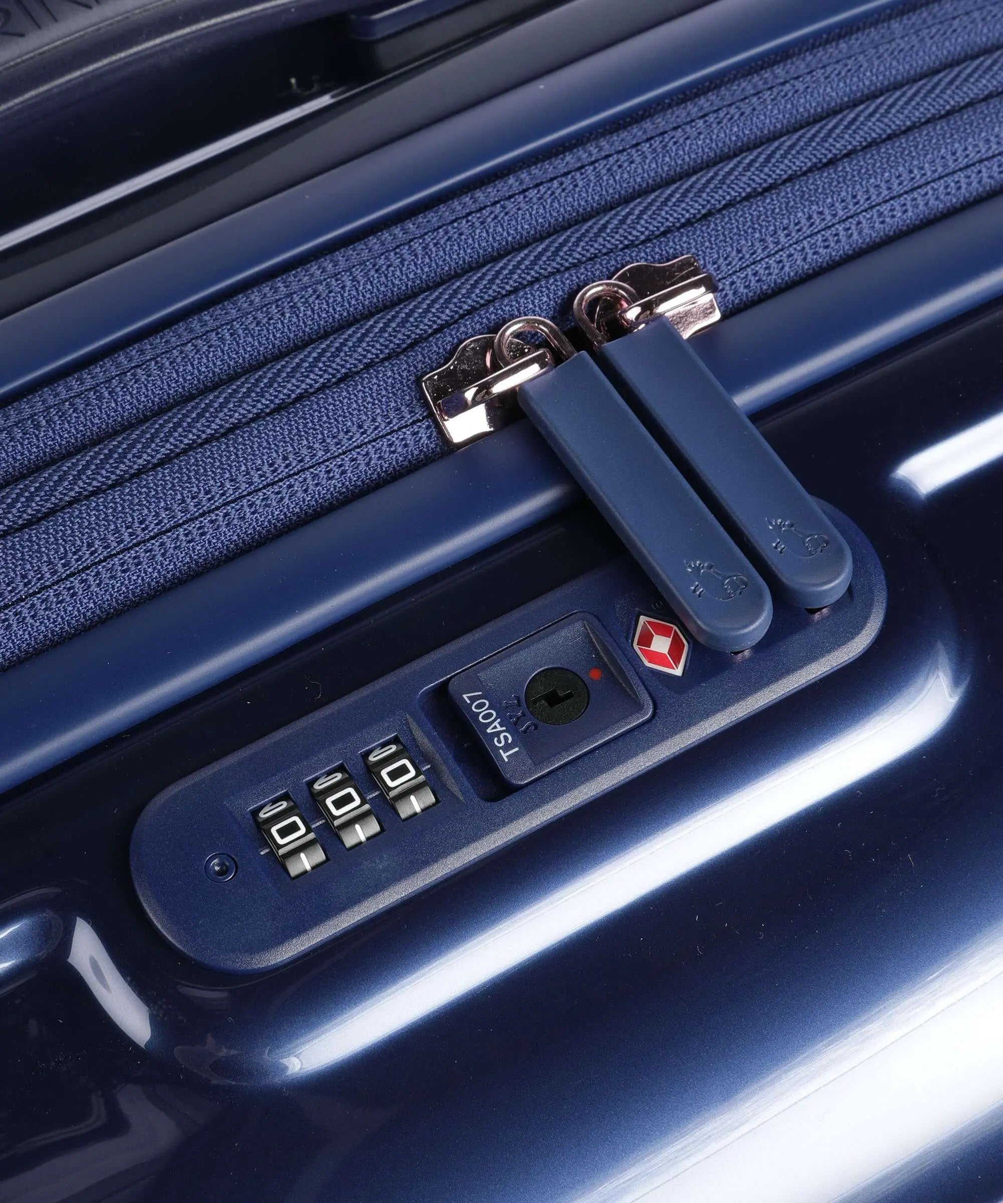 Medium Mandarina Duck Logoduck metal trolley for unisex travel, featuring a sleek design and durable construction.