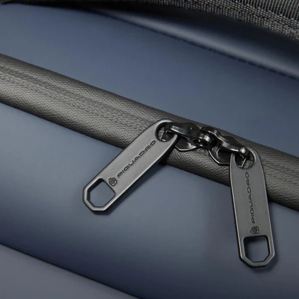 Slim Cabin Luggage Corner Piquadro