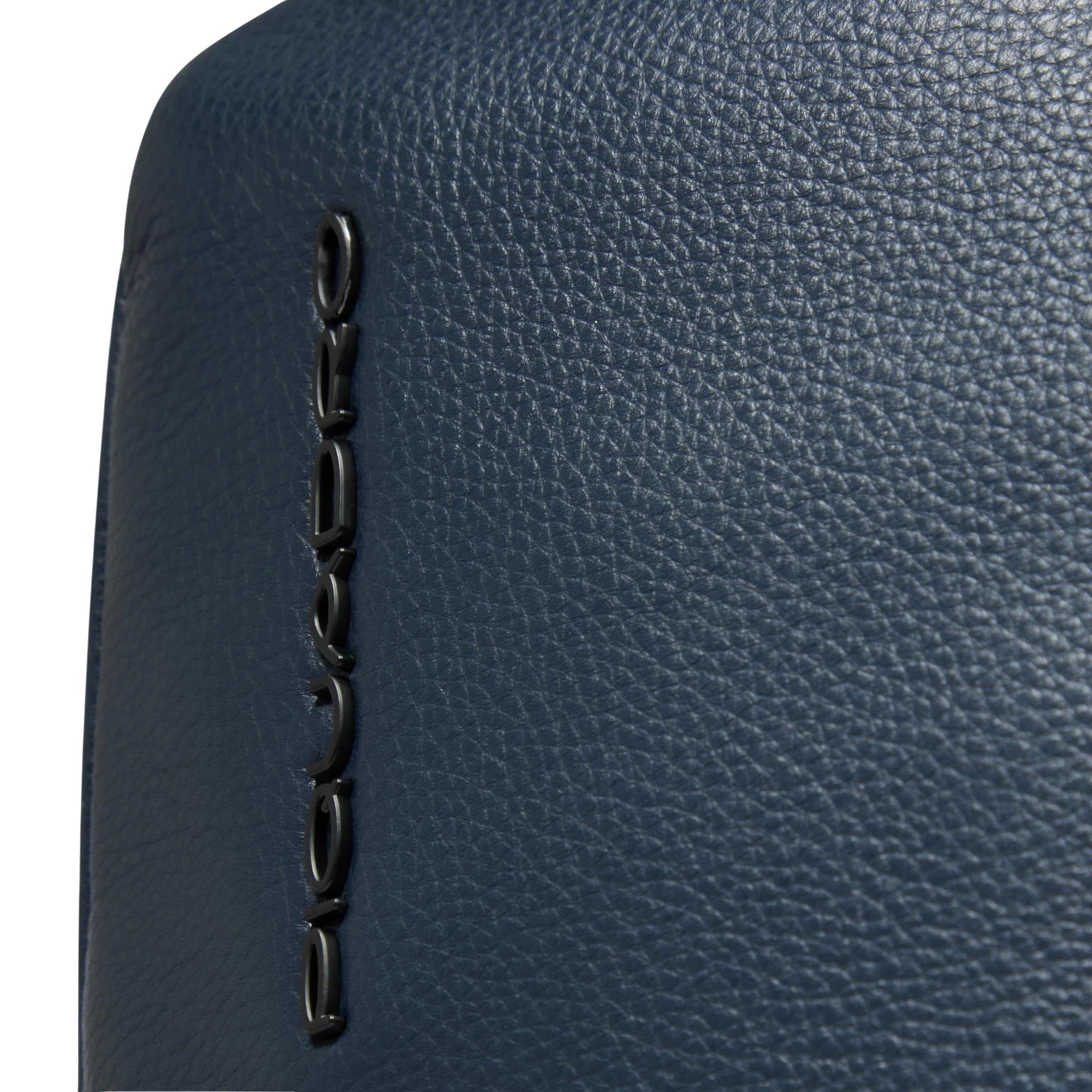 Unisex Piquadro Zaino porta PC 13" in black with multiple compartments and padded shoulder straps, designed for laptop protection.