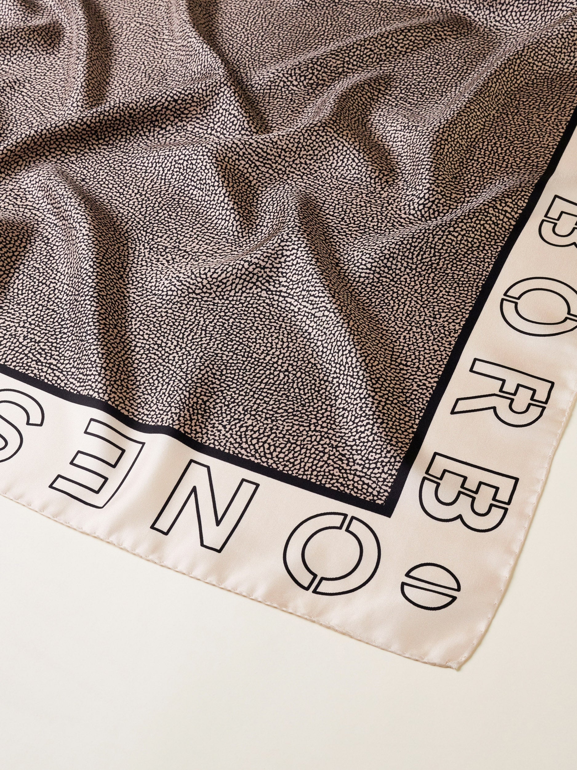 Foulard Op Logo Outline Borbonese - MYLILLY