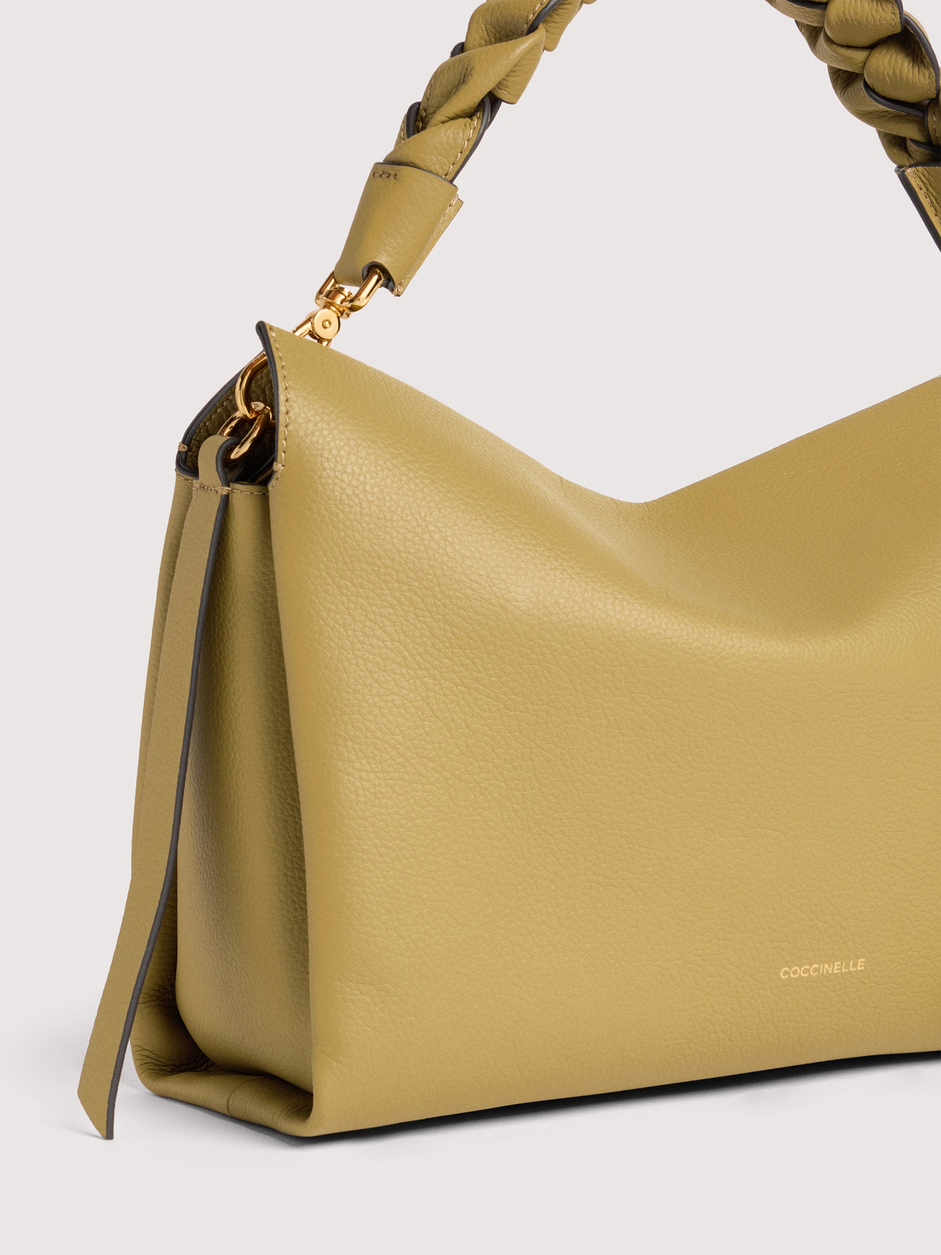 Boheme Medium shoulder bag in Coccinelle leather