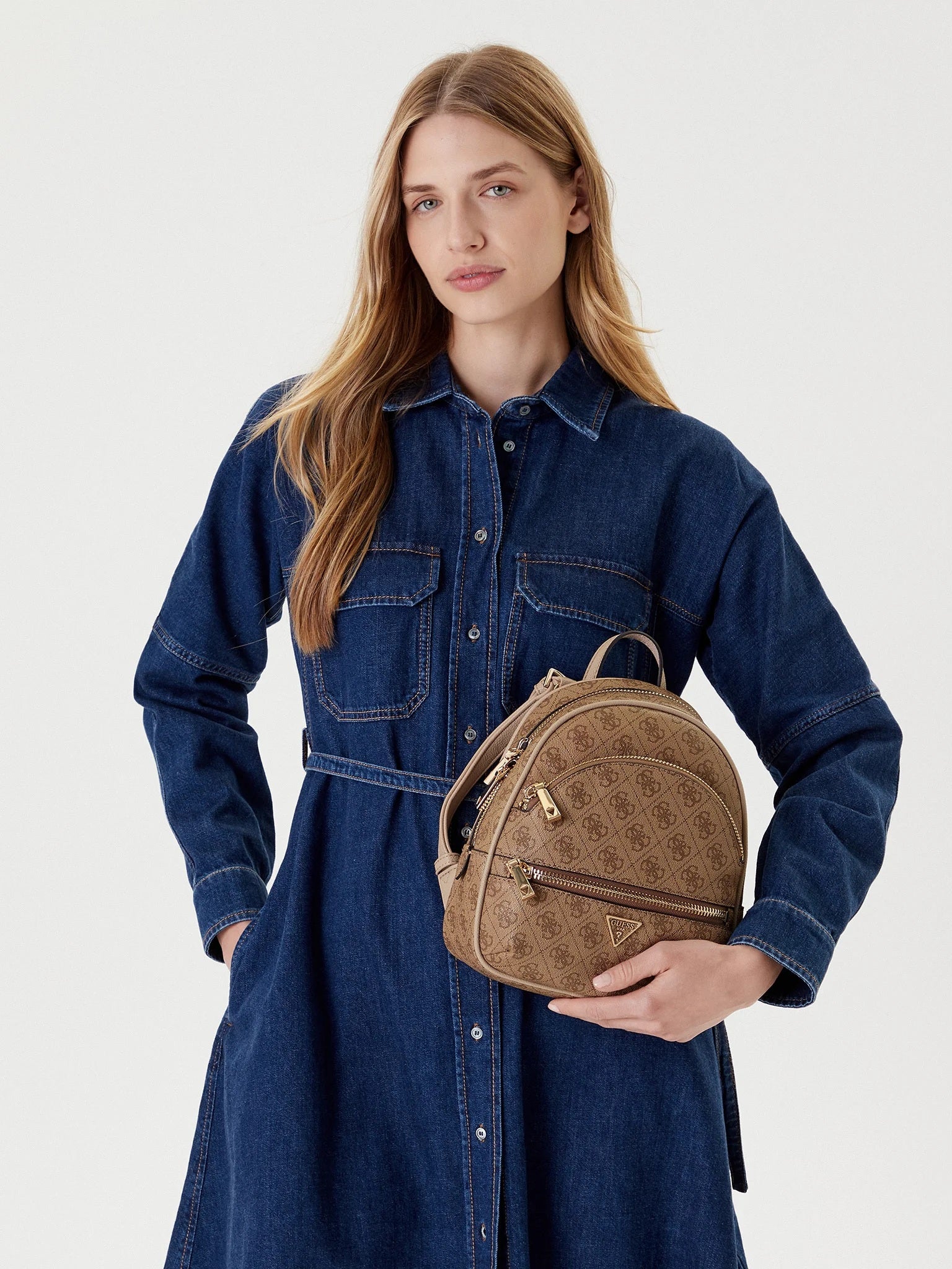 Manhattan II Backpack Guess