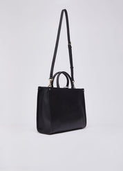 Liu Jo Ridhi hand handbag for women featuring sleek design and elegant details, perfect for stylish accessories.