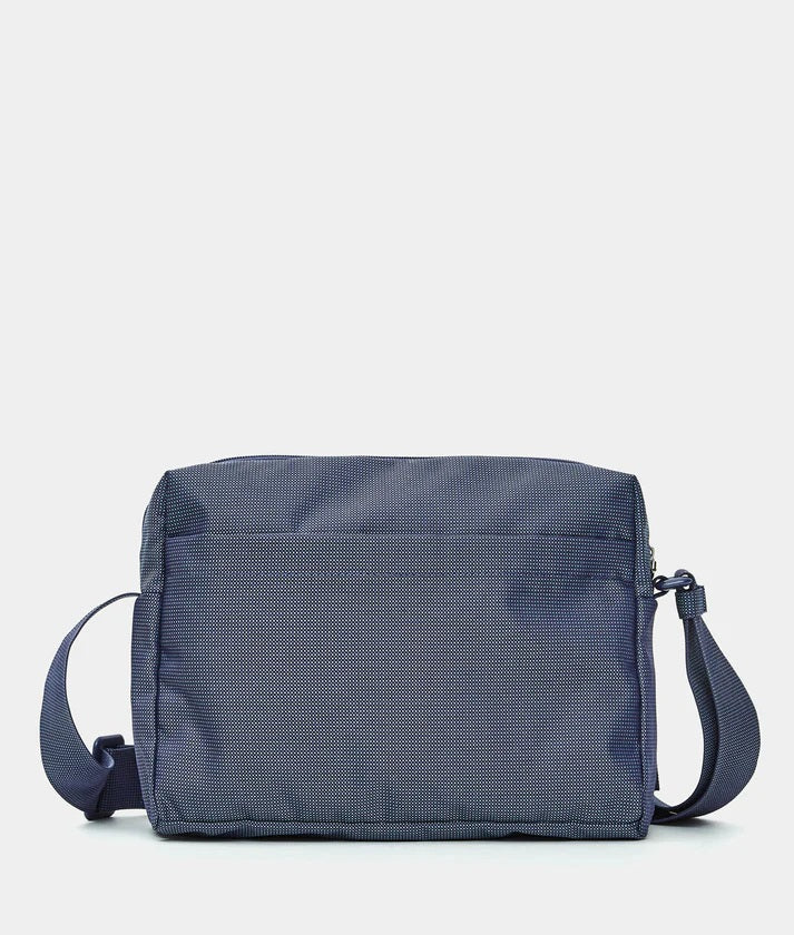 Mandarina Duck Borsa Crossover MD20, stylish women's shoulder bag with sleek design and adjustable strap.