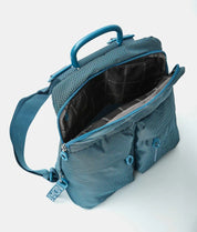 Mandarina Duck Zaino MD20 Mandarina Duck women's backpack with sleek black design and adjustable straps.