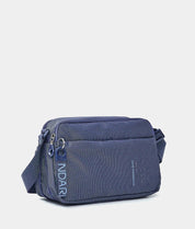 Mandarina Duck Borsa Crossover MD20 for women, stylish shoulder bag with adjustable strap and sleek design.