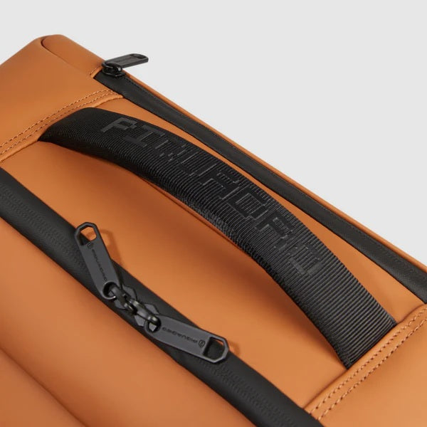 Slim Cabin Luggage Corner Piquadro