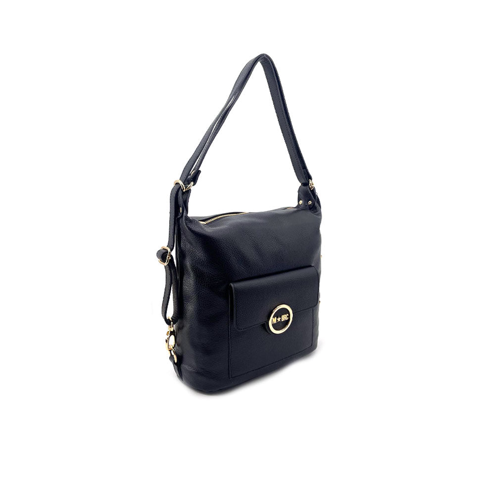 Borsa zaino convertibile Round M*Brc di colore nero con dettagli dorati, tasca frontale e tracolla, mostrata su sfondo bianco.