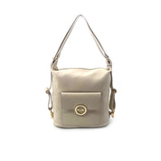 Borsa convertibile zaino M*Brc modello Round color beige, con tasca frontale e chiusura con logo dorato.