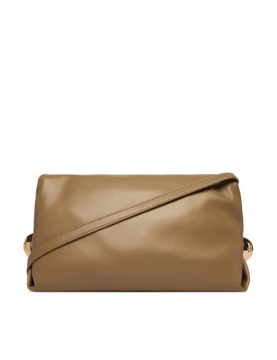 Borsa a spalla Liu Jo color cachi in ecopelle con chiusura a patta, manico removibile e dettagli metallici dorati laterali.