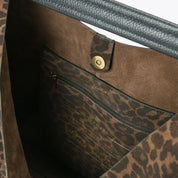 Borsa Chelsea Large Slouch Hobo in pelle scamosciata Kurt Geiger