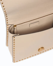 Borsa Top Handle Classic Light Studs in pelle