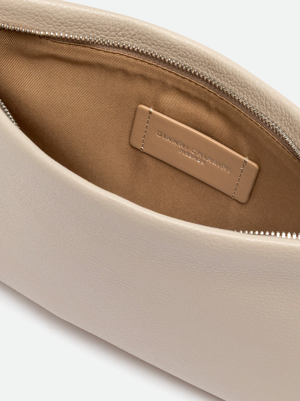 Borsa a tracolla Hermy in pelle martellata Gianni Chiarini