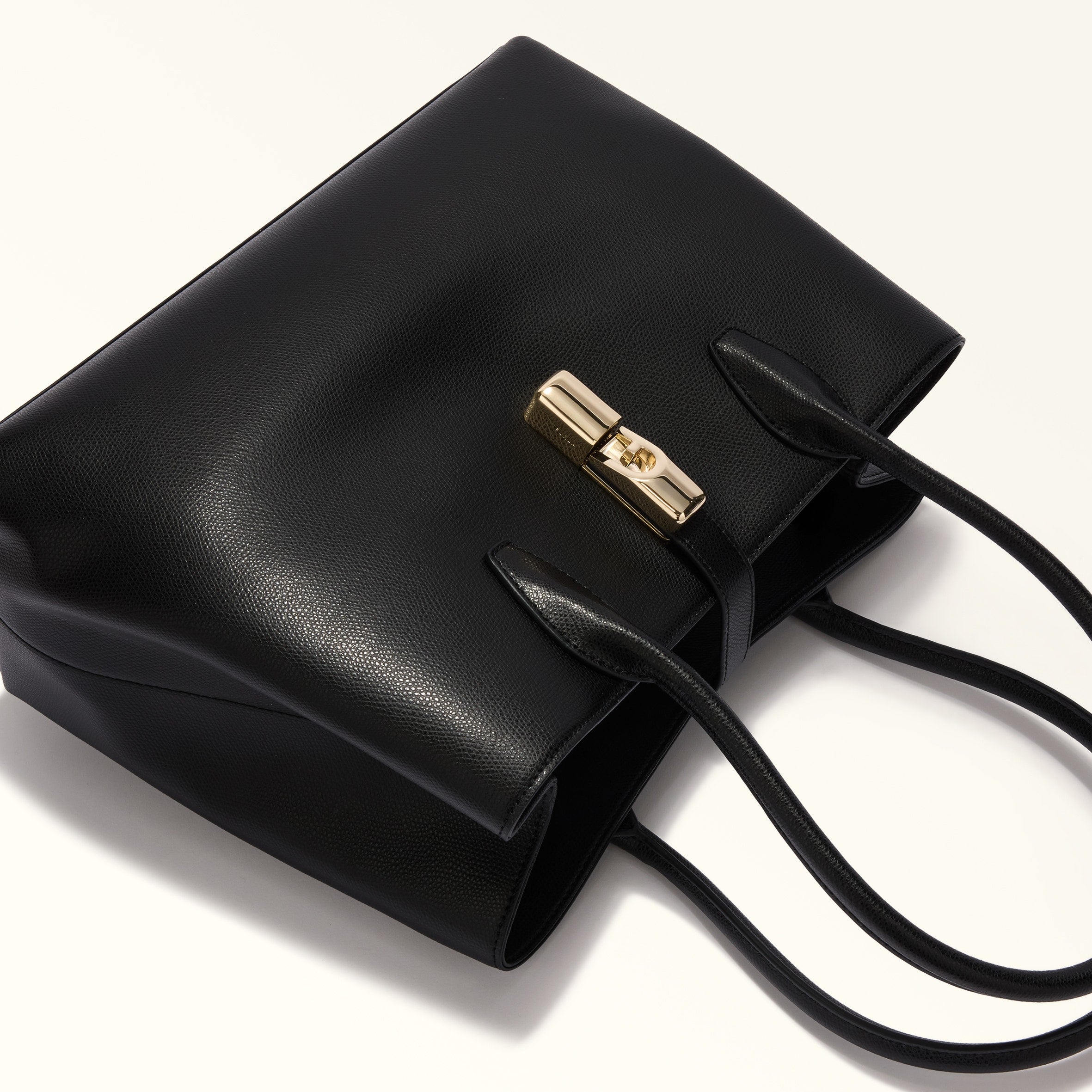 Furla Goccia M Tote Bag in Leather