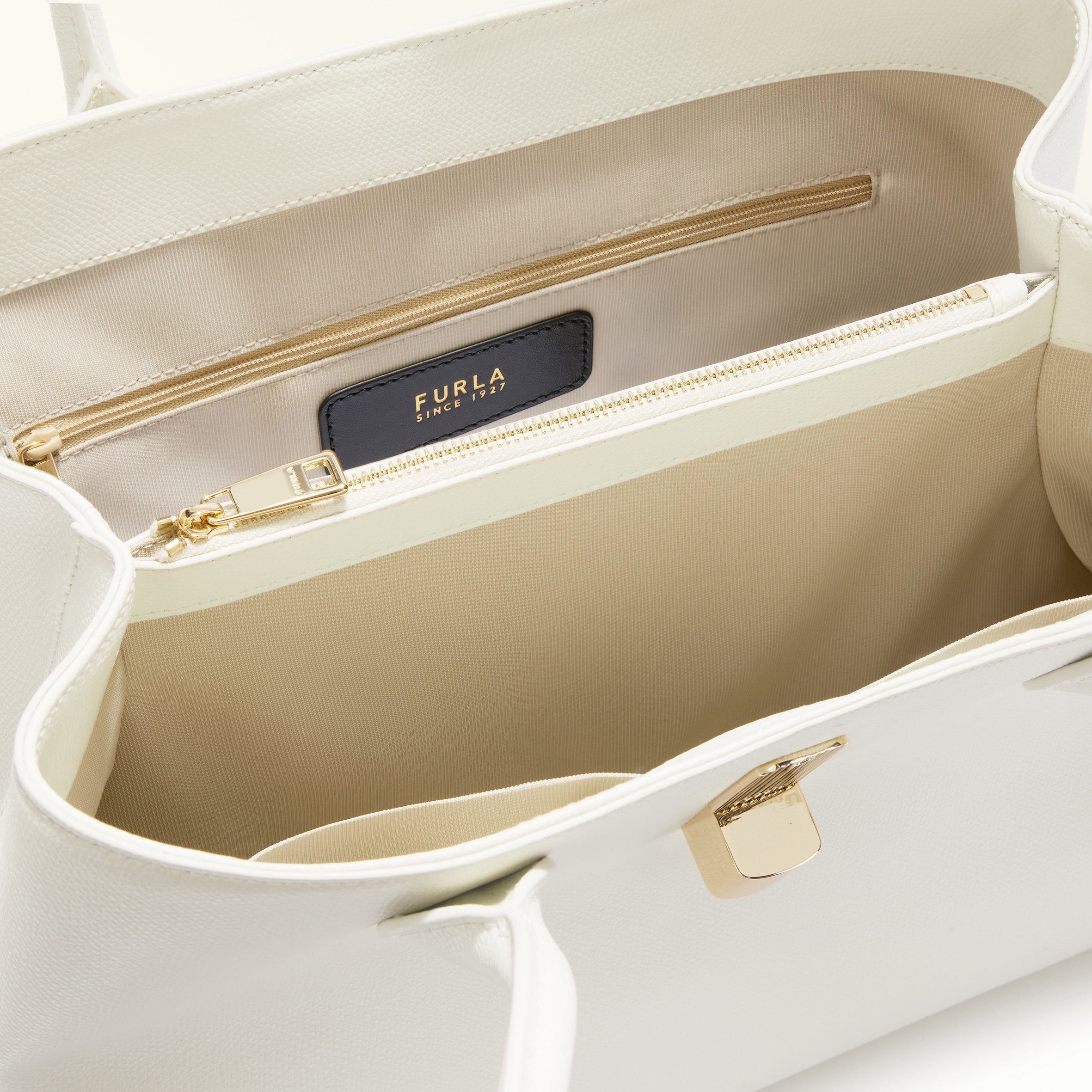 Furla Goccia M Tote Bag in Leather