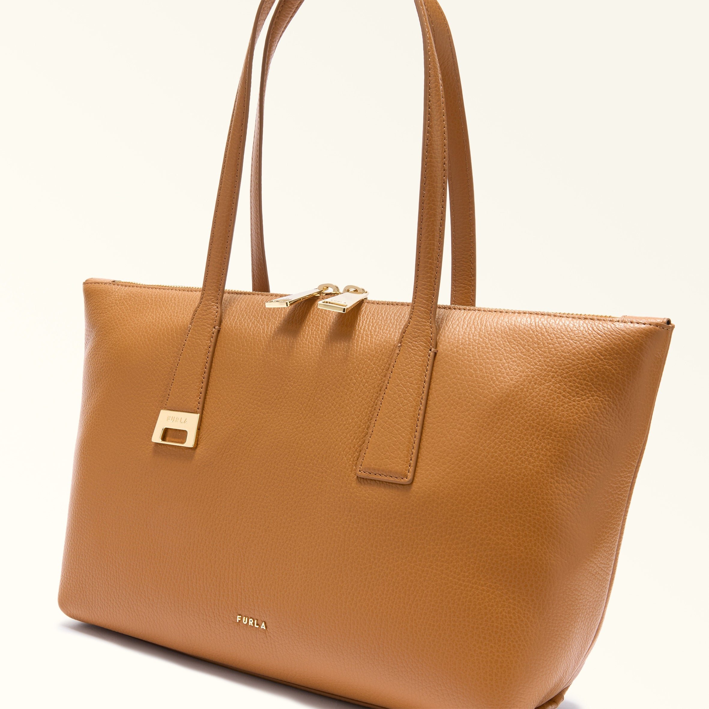Furla Olivia M Tote Bag in Leather