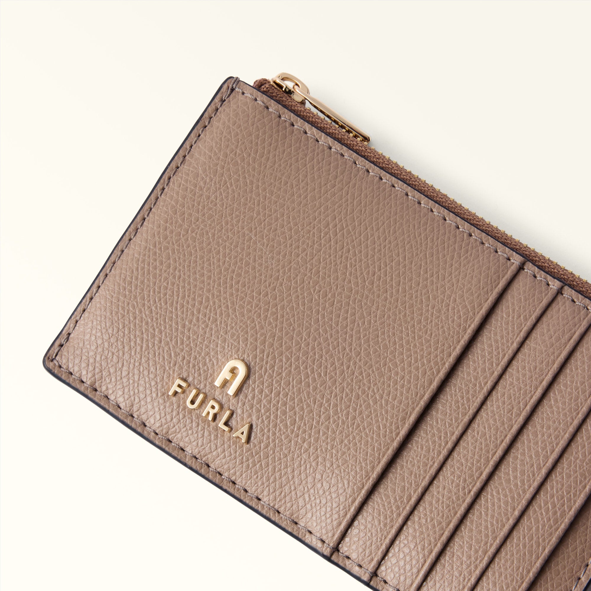 Furla Camelia M Leather Card Holder