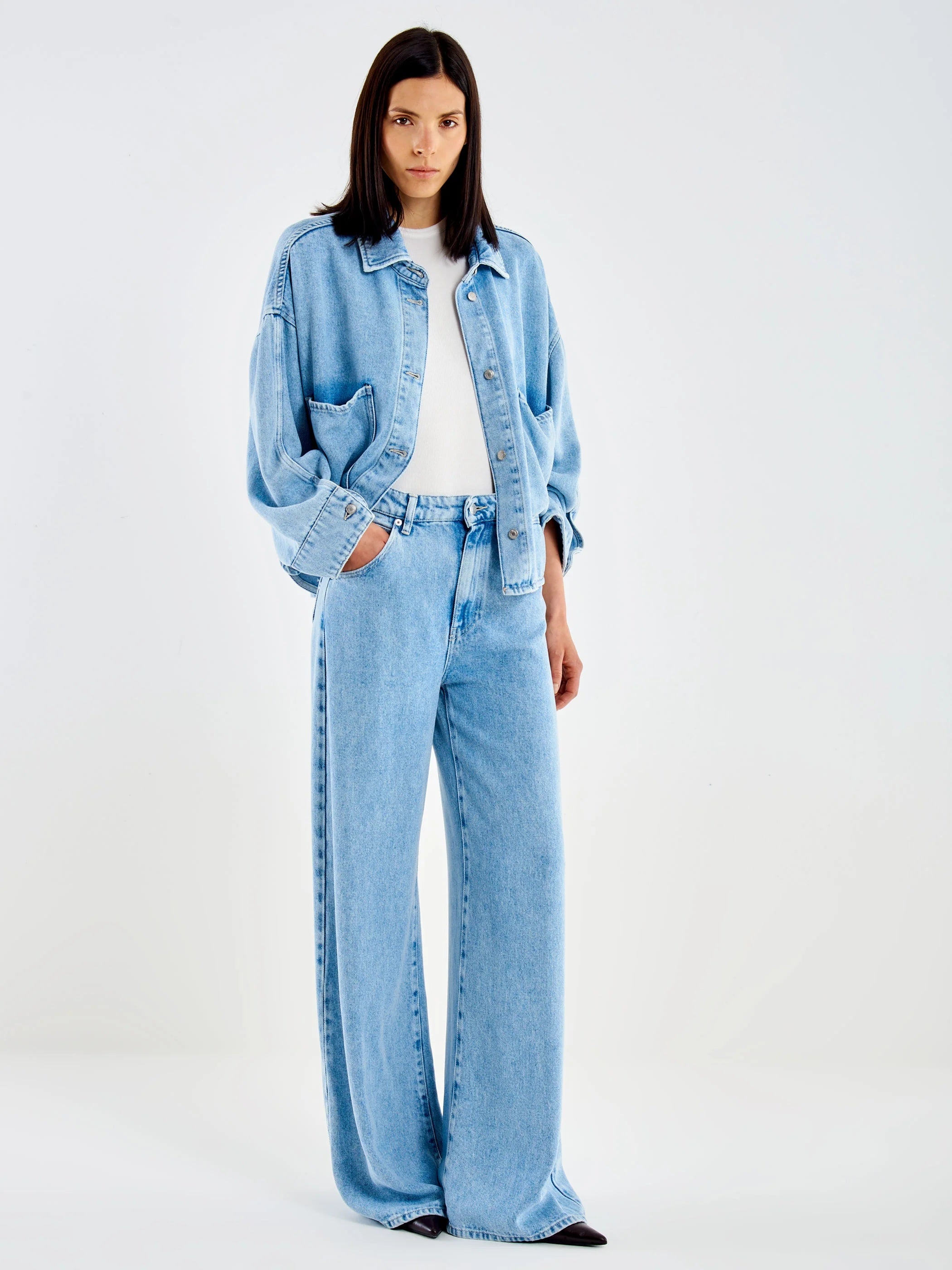 Vicolo Lexie Light-Wash Icon Jeans
