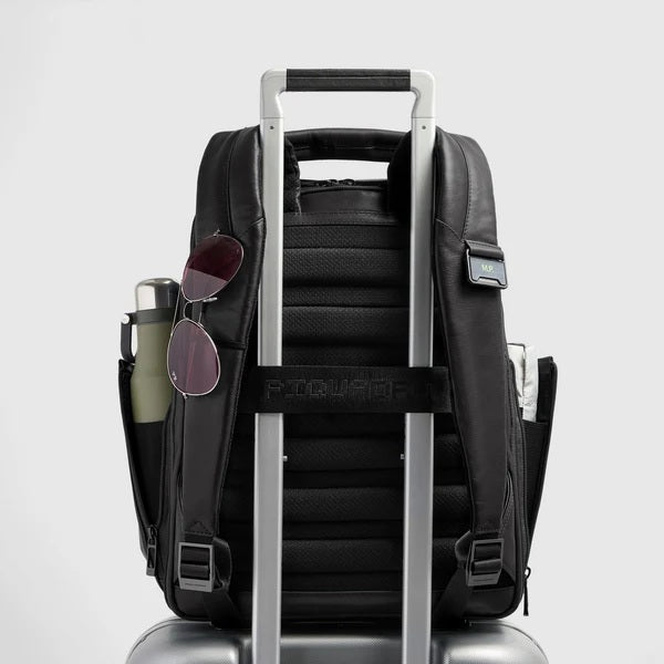 Zaino da viaggio porta pc 14" Victor in pelle Piquadro