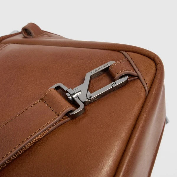 Borsello per iPad® mini Victor in pelle Piquadro