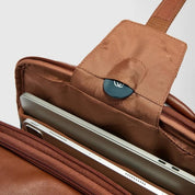 Zaino da viaggio porta pc 15,6" Victor in pelle Piquadro