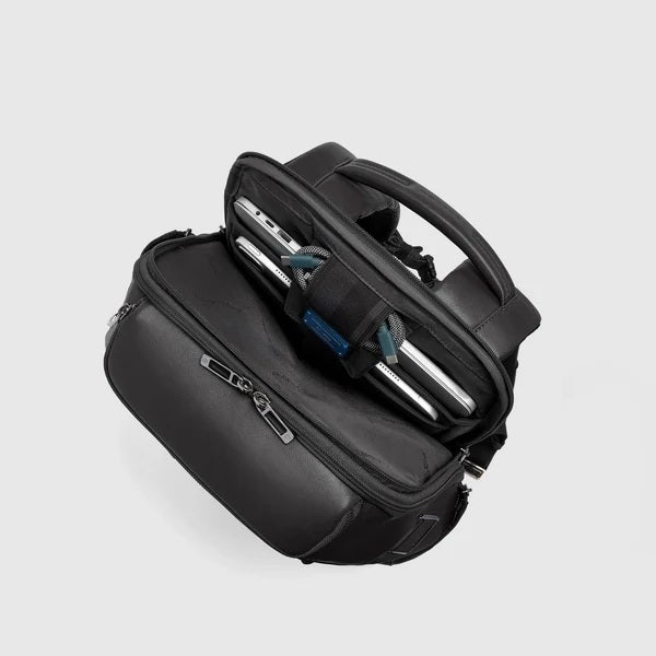 Zaino da viaggio porta pc 15,6" Victor in pelle Piquadro