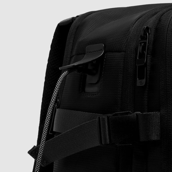 Zaino da viaggio per laptop da 15,6" SYNC Piquadro