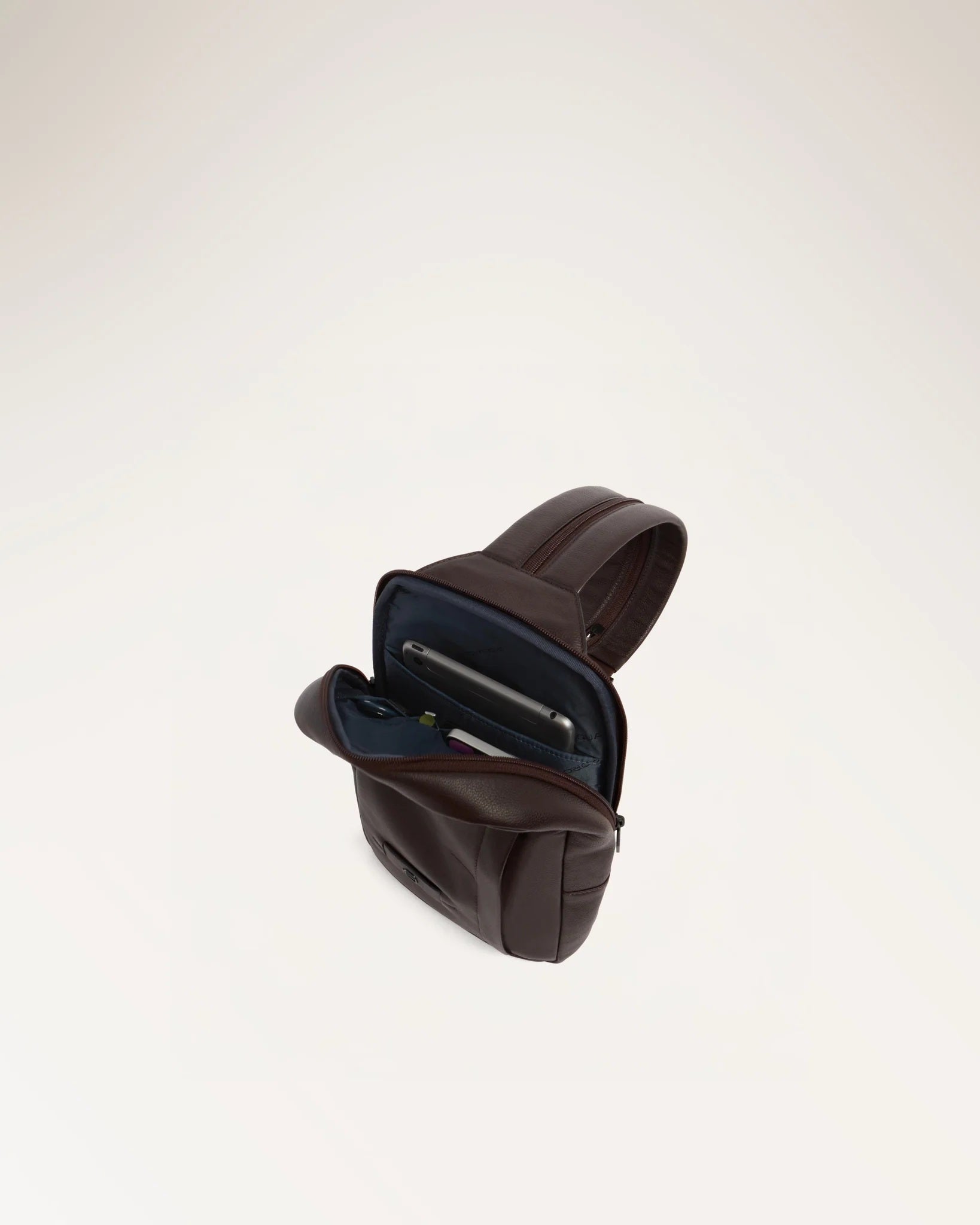Piquadro Russel leather iPad sling bag