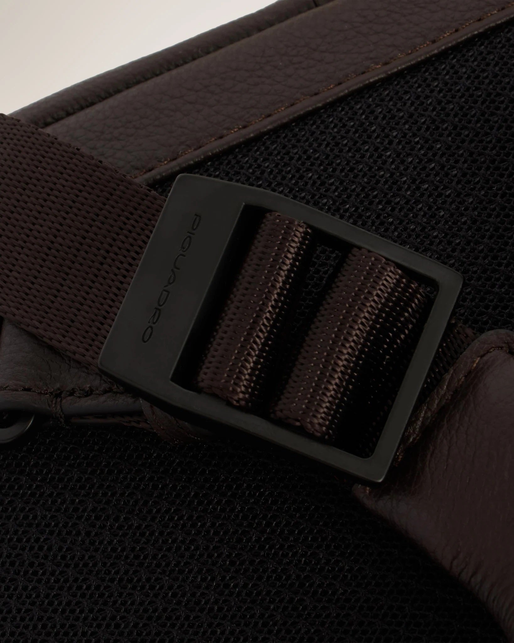 Piquadro Russel leather iPad sling bag