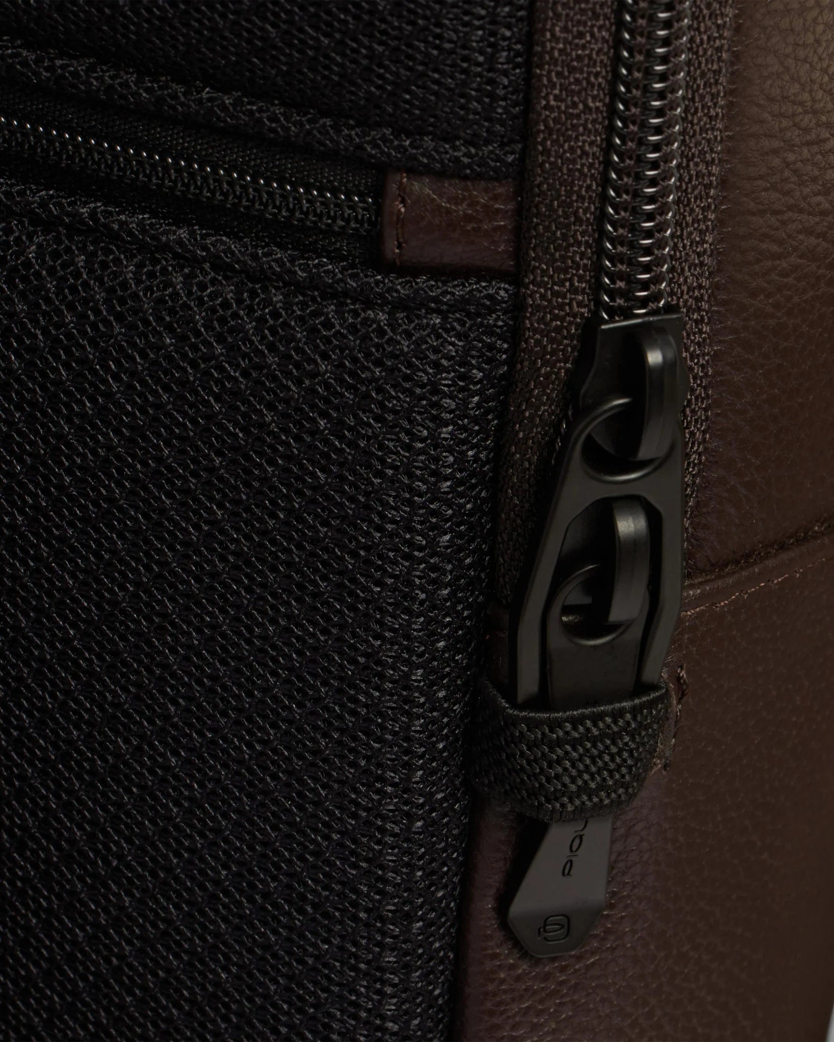 Piquadro Russel leather iPad sling bag