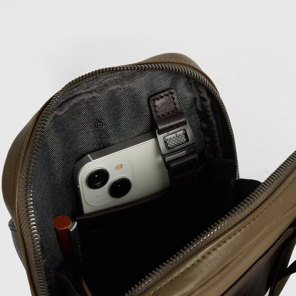 Borsello Black Square per iPad® Mini in pelle Piquadro