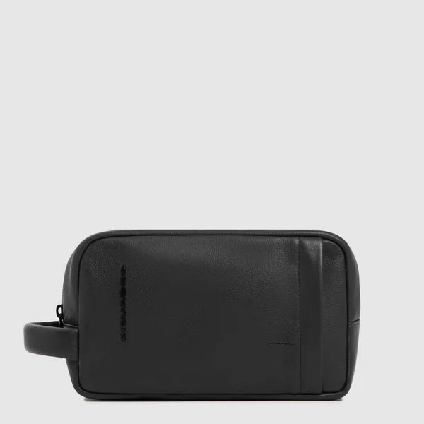 Piquadro Russel leather toiletry bag