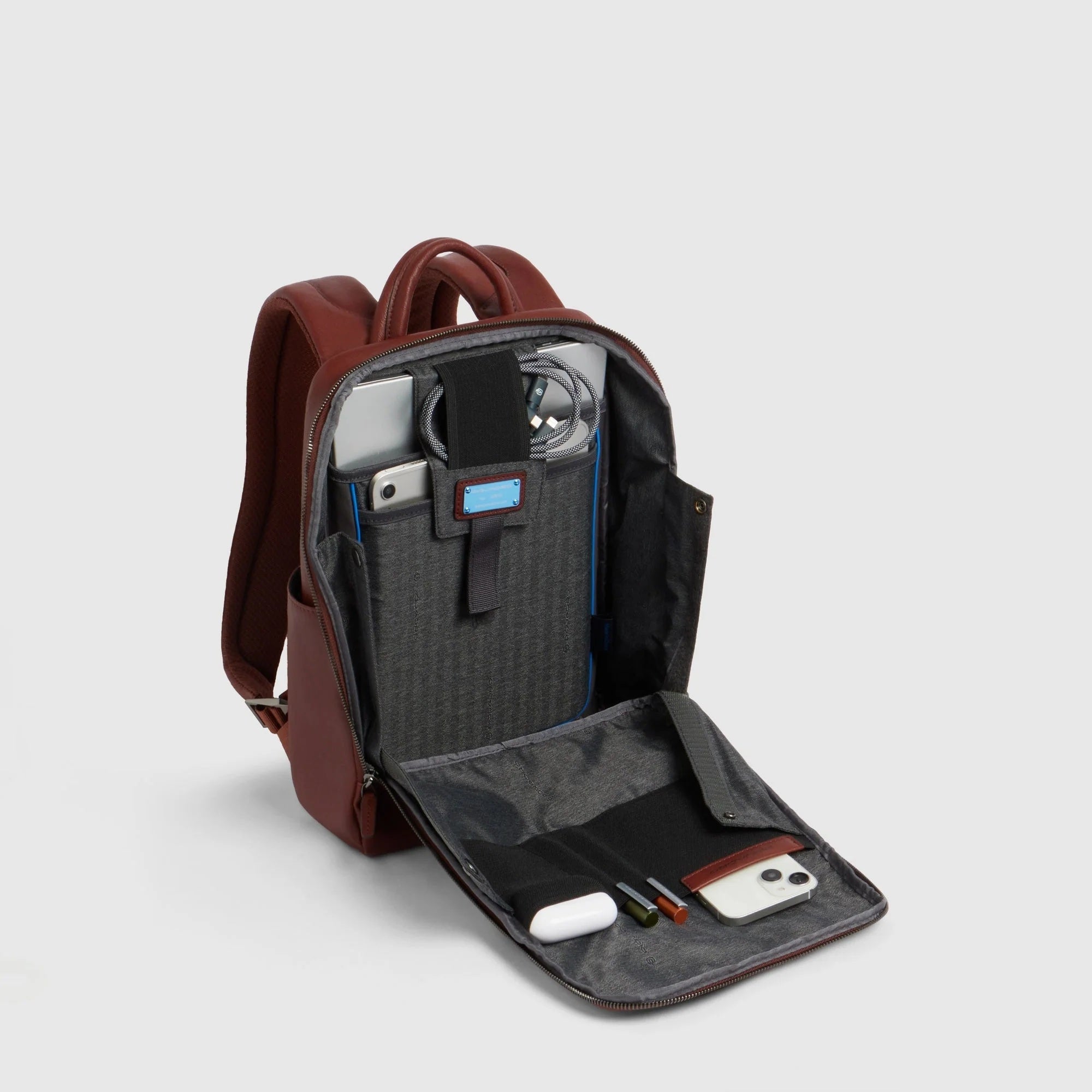 Zaino da viaggio porta pc 13" Black Square in pelle Piquadro