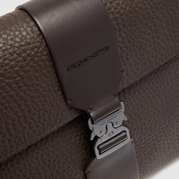 Pochette porta iPad®Pro 13" Materia in pelle Piquadro
