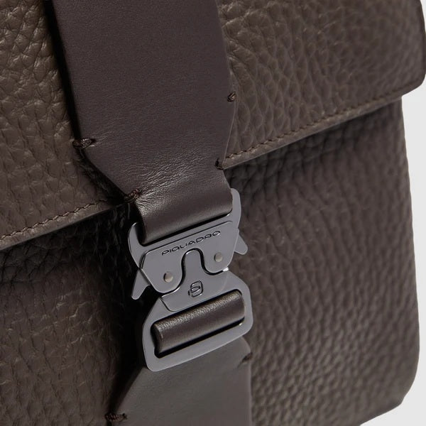 Zaino da viaggio porta pc 15,6" Materia in pelle Piquadro