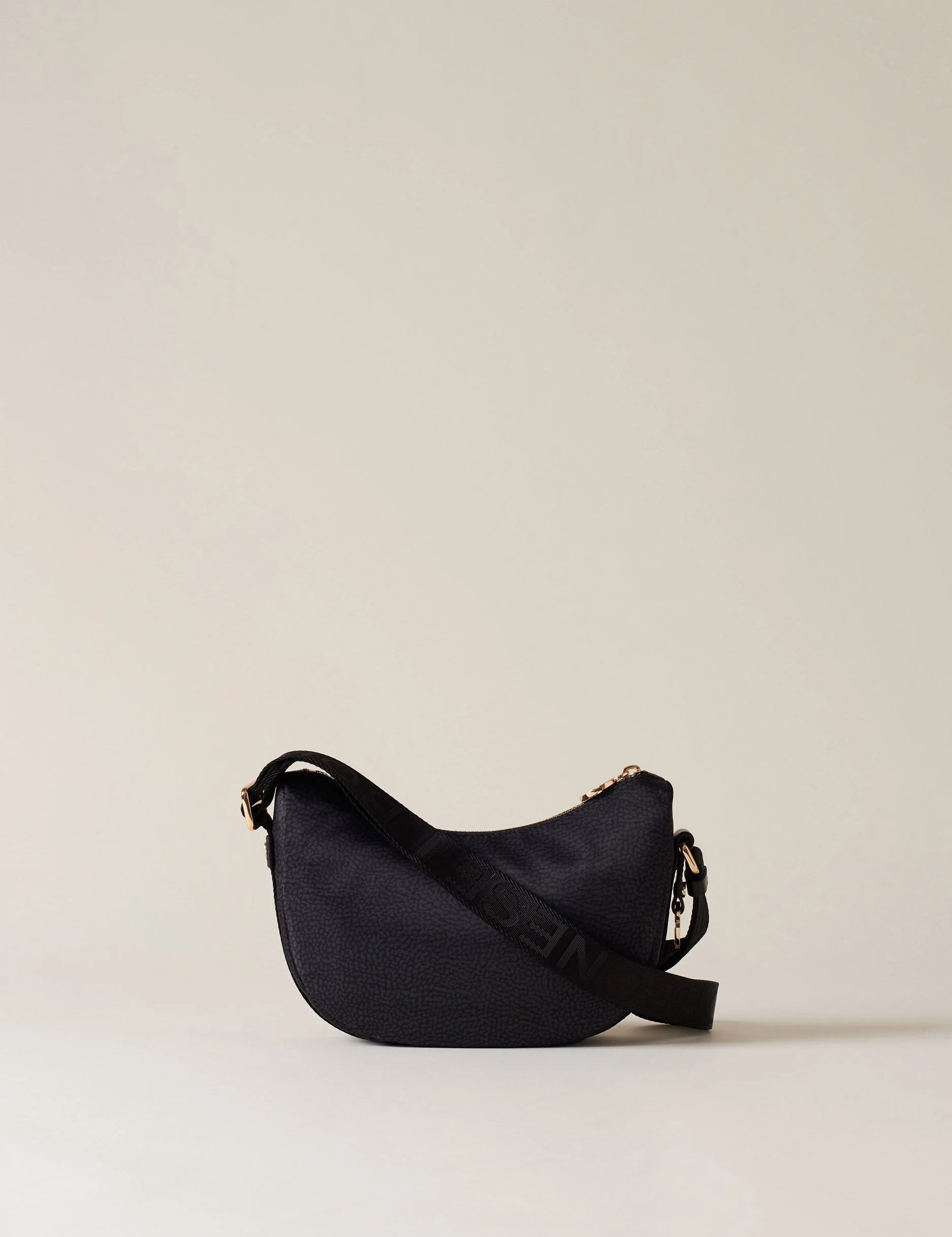 borbonese-borsa-luna-bag-mini-eco-line-nera-in-tessuto-riciclato-con-tracolla-regolabile.jpg