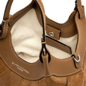 Elegant Gianni Chiarini Dua hand bag for women with sleek design and structured shape, perfect for stylish accessories.