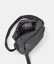 Mandarina Duck Borsa Crossover MD20 in mini size, stylish women's crossbody bag with sleek design and adjustable strap.