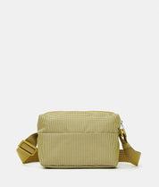Mandarina Duck Borsa Crossover MD20, stylish mini crossbody bag for women with sleek design and adjustable strap.
