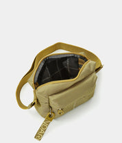 Mandarina Duck Borsa Crossover MD20 in stylish mini bag design, soft leather with adjustable strap, perfect for women.