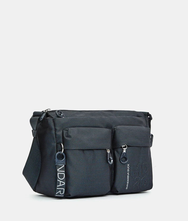 Mandarina Duck Borsa Crossover MD20 in stylish design, women's shoulder bag with adjustable strap and modern look.