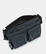 Mandarina Duck Borsa Crossover MD20 donna, stylish shoulder bag with adjustable strap, in a sleek design perfect for everyday use