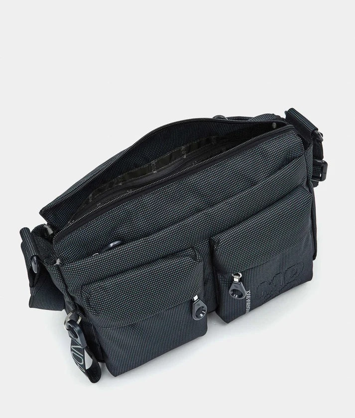 Mandarina Duck Borsa Crossover MD20 donna, stylish shoulder bag with adjustable strap, in a sleek design perfect for everyday use